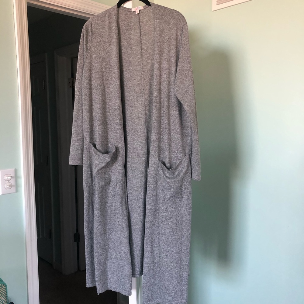 LuLaRoe Gray Sarah